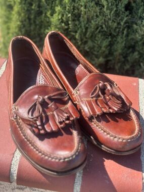 Cole Haan British Tan Leather Kiltie Tassel Loafers - Size 9.5